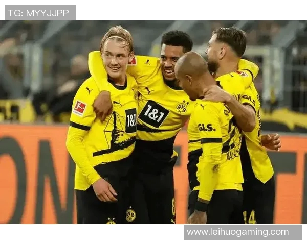 欧冠激战：多特蒙德与热刺战成平局精彩集锦引发全场热烈反响