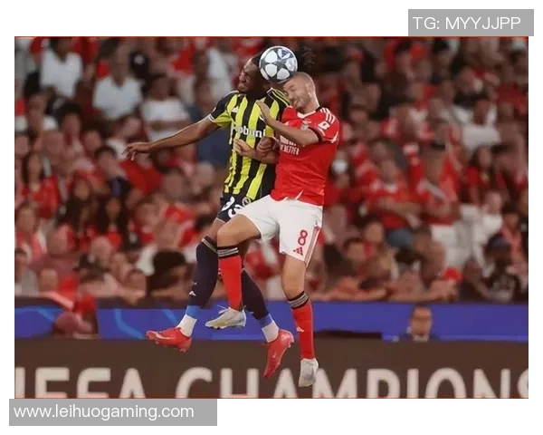 本菲卡逆转曼联夺国王杯冠军绝杀瞬间引发争议判罚全场沸腾